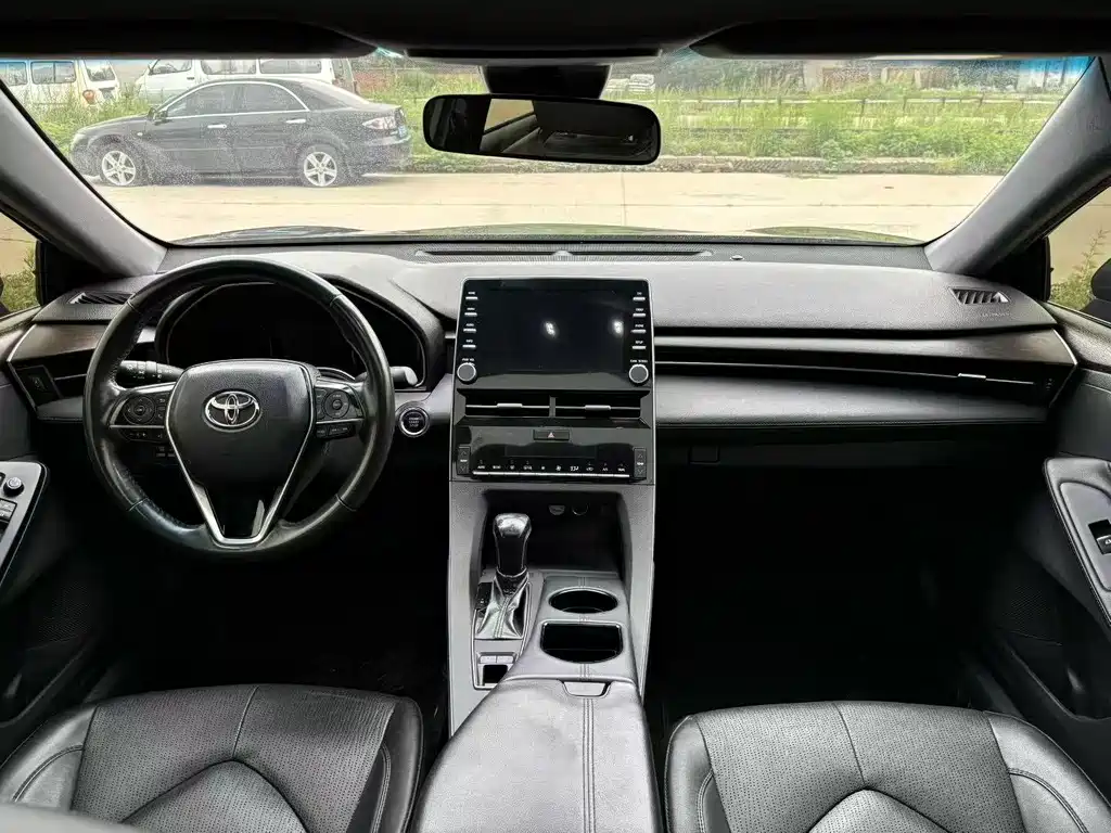 Toyota Avalon 2019 2.0L Luxury VI