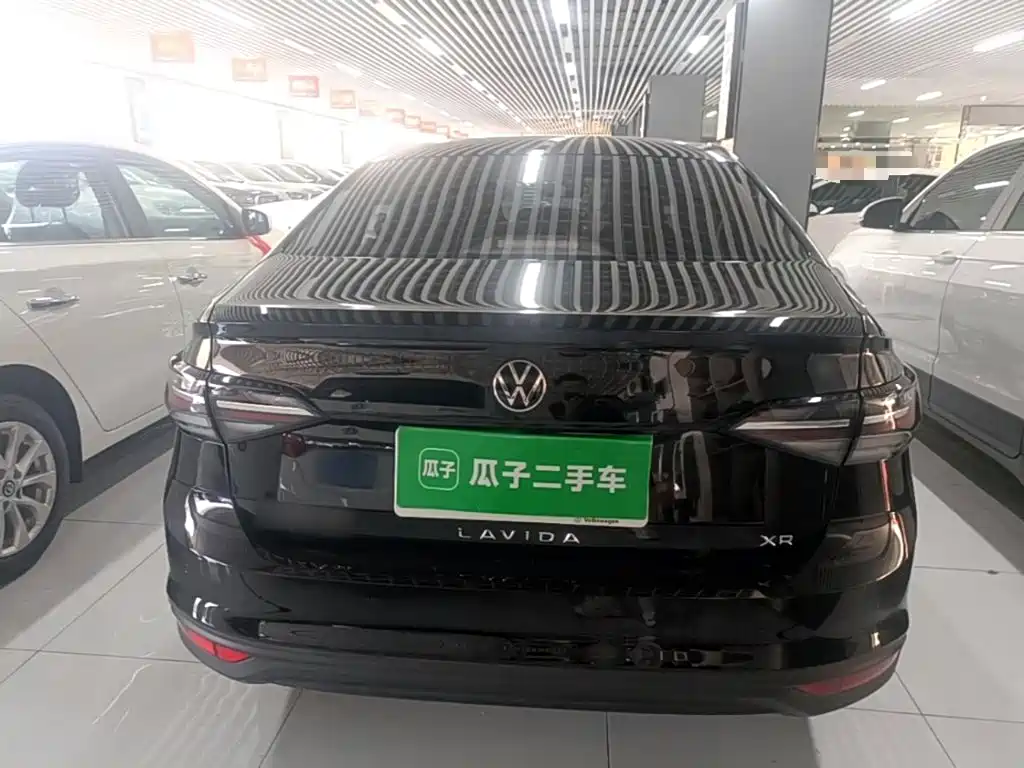 Volkswagen Lavida — миниатюра 6