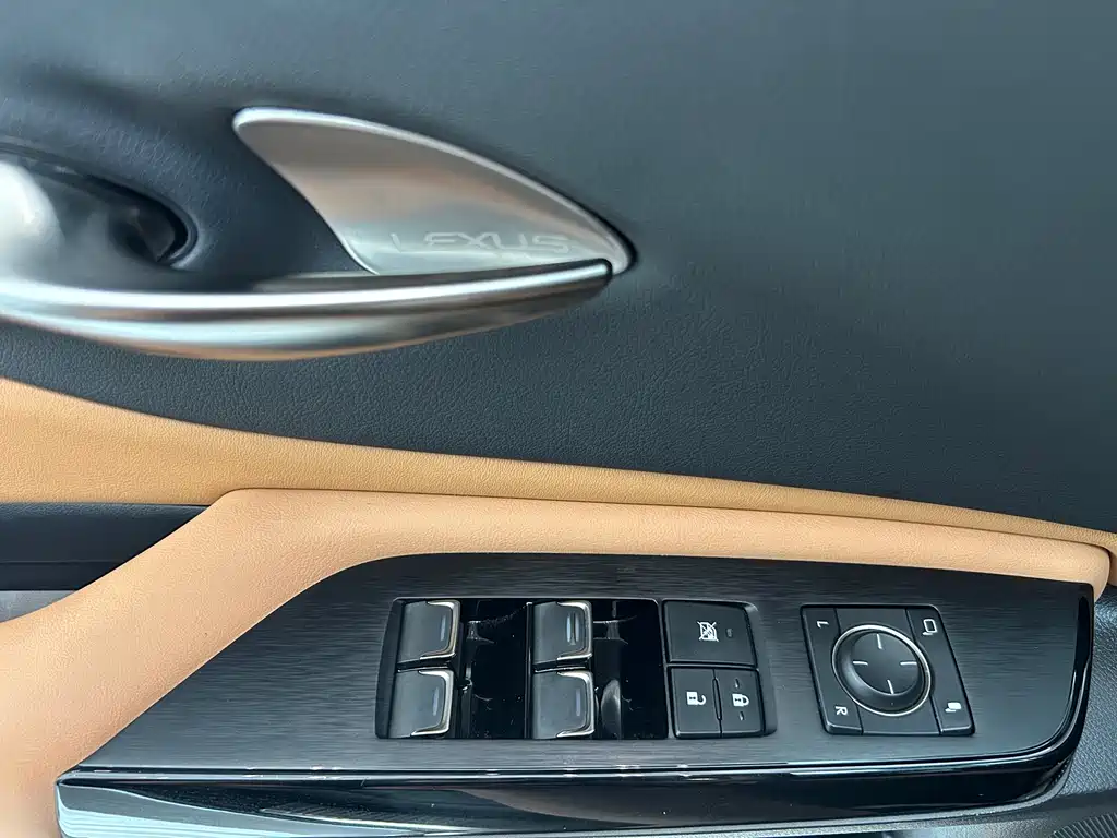 Lexus ES — фотографии объявления, Фото 18