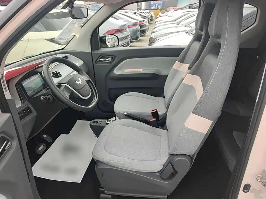 Wuling MINIEV — миниатюра 15