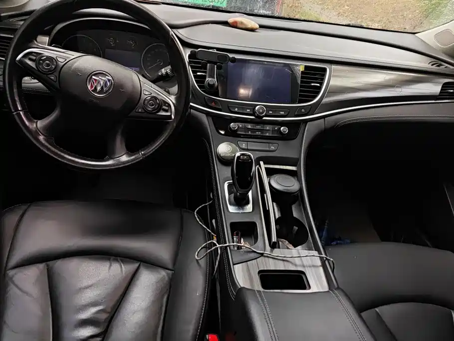 Buick LaCrosse — миниатюра 12