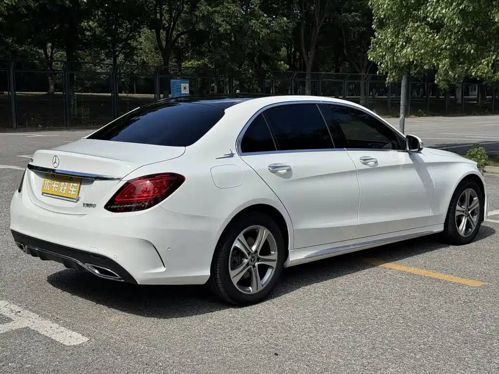 Mercedes-Benz C-Class — миниатюра 4
