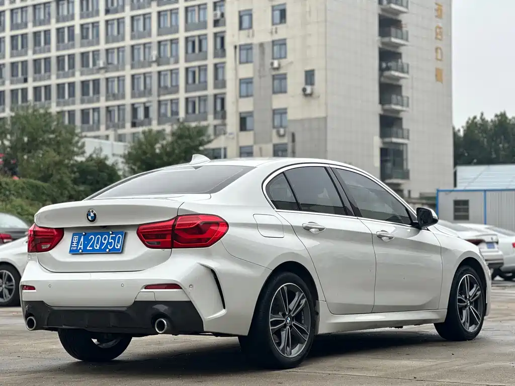 BMW 1 Series — миниатюра 12