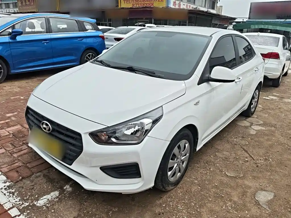 Купить Hyundai Verna