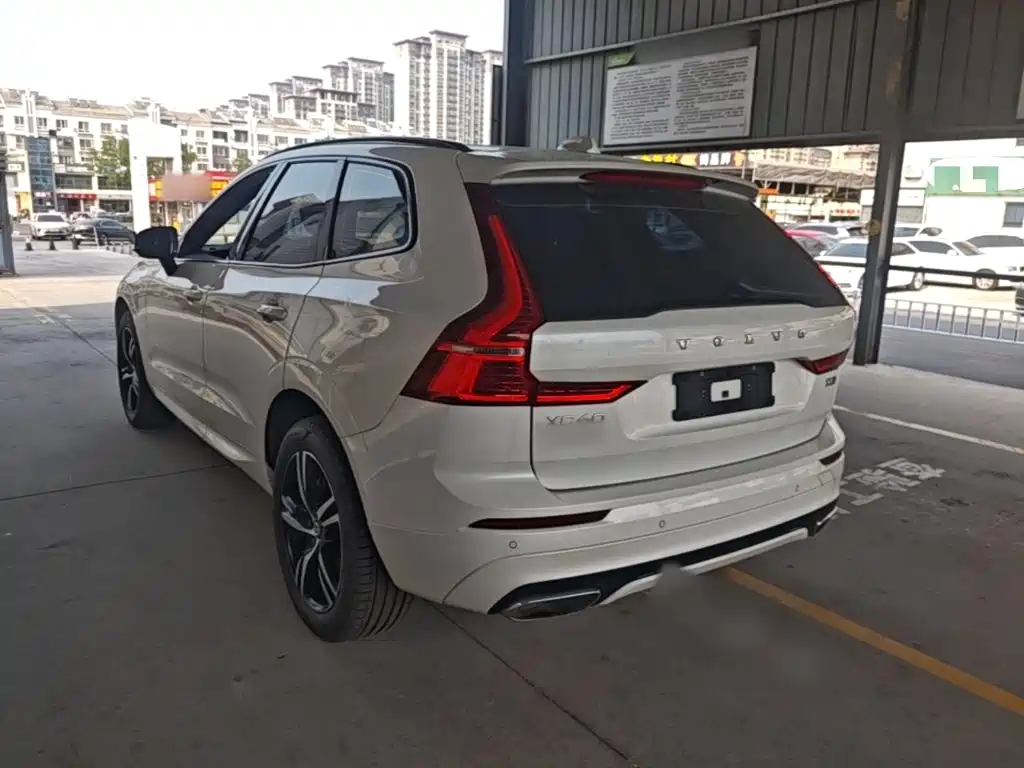 Volvo XC60 — миниатюра 5