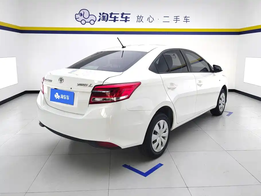 Toyota Yaris L — миниатюра 3