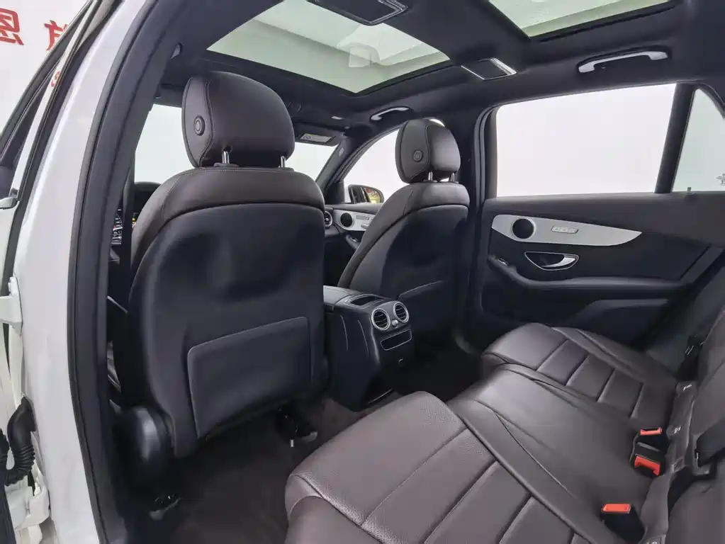 Mercedes-Benz GLC — миниатюра 15