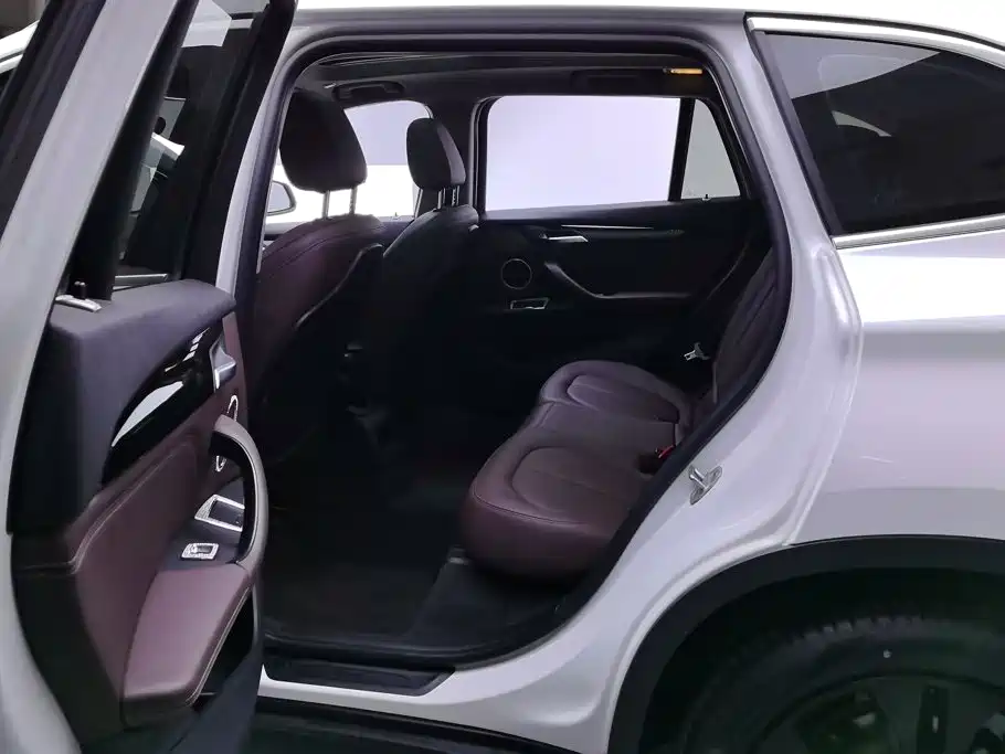 BMW X1 — миниатюра 11