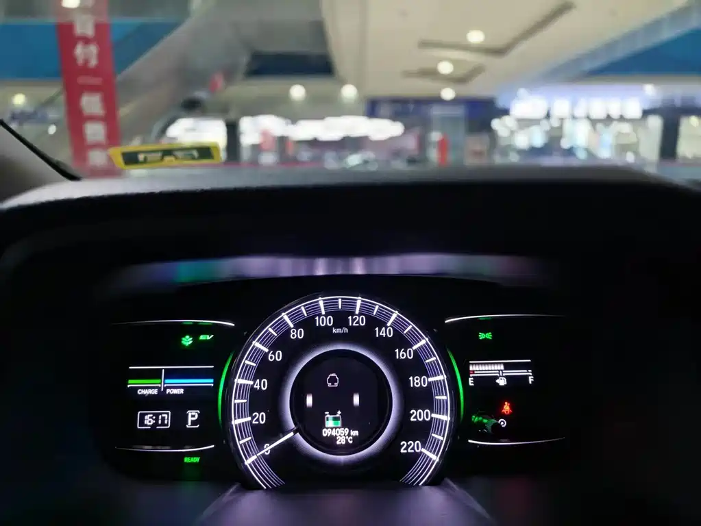 Honda Elysion — миниатюра 12