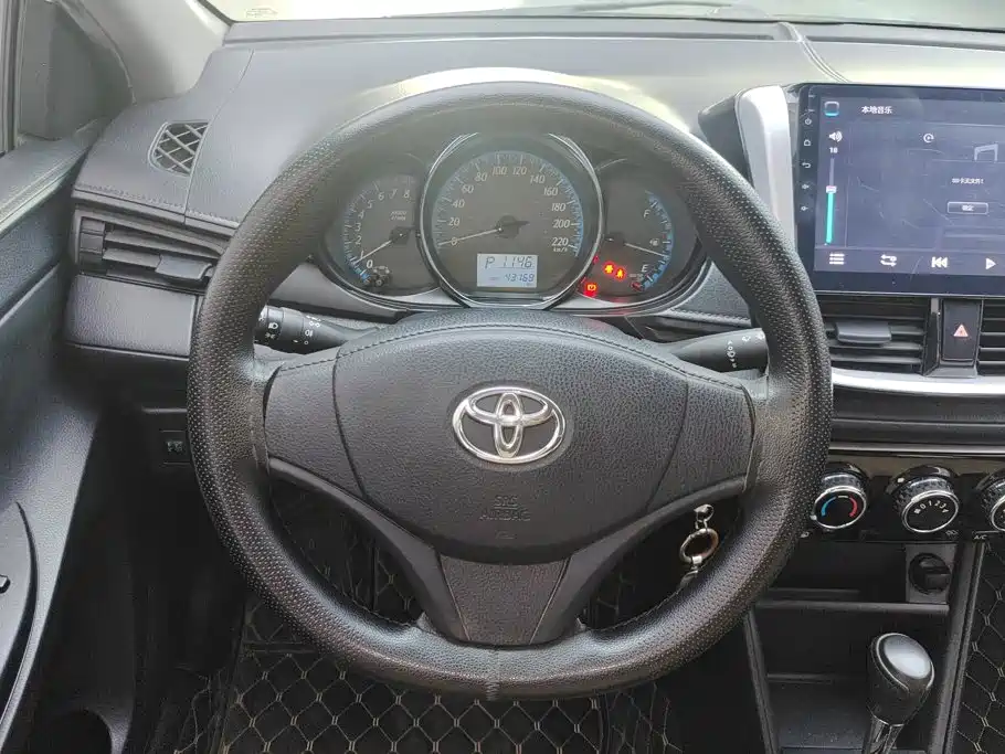 Toyota Yaris L — миниатюра 15