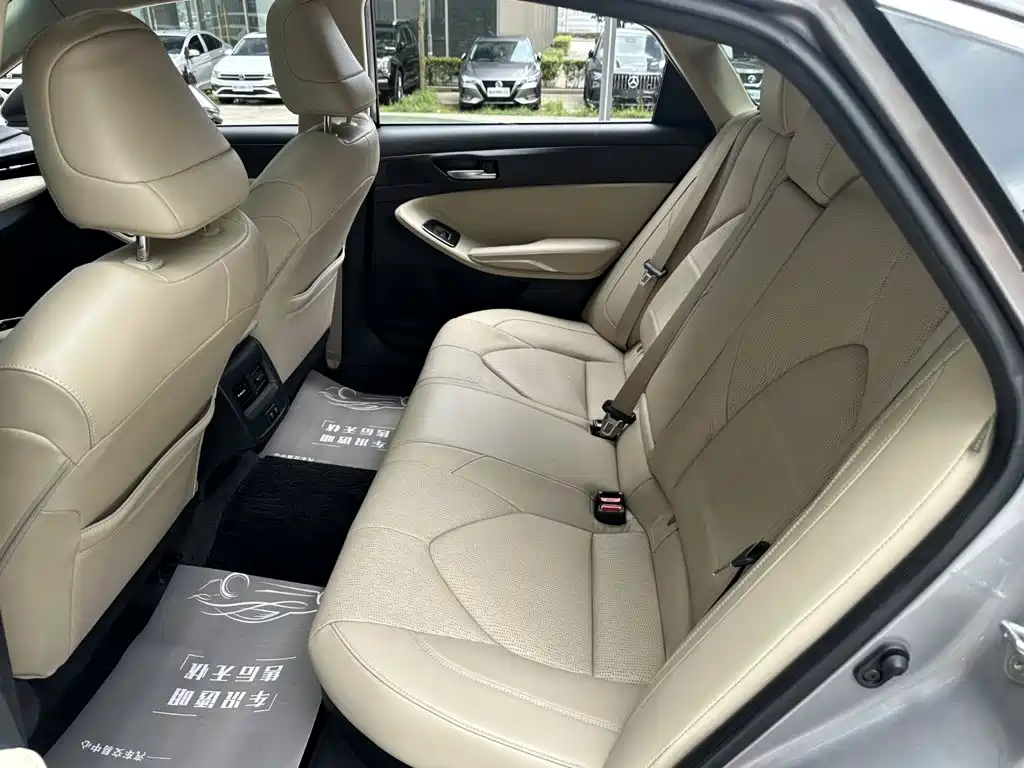 Toyota Avalon 2019 2.5L Luxury V