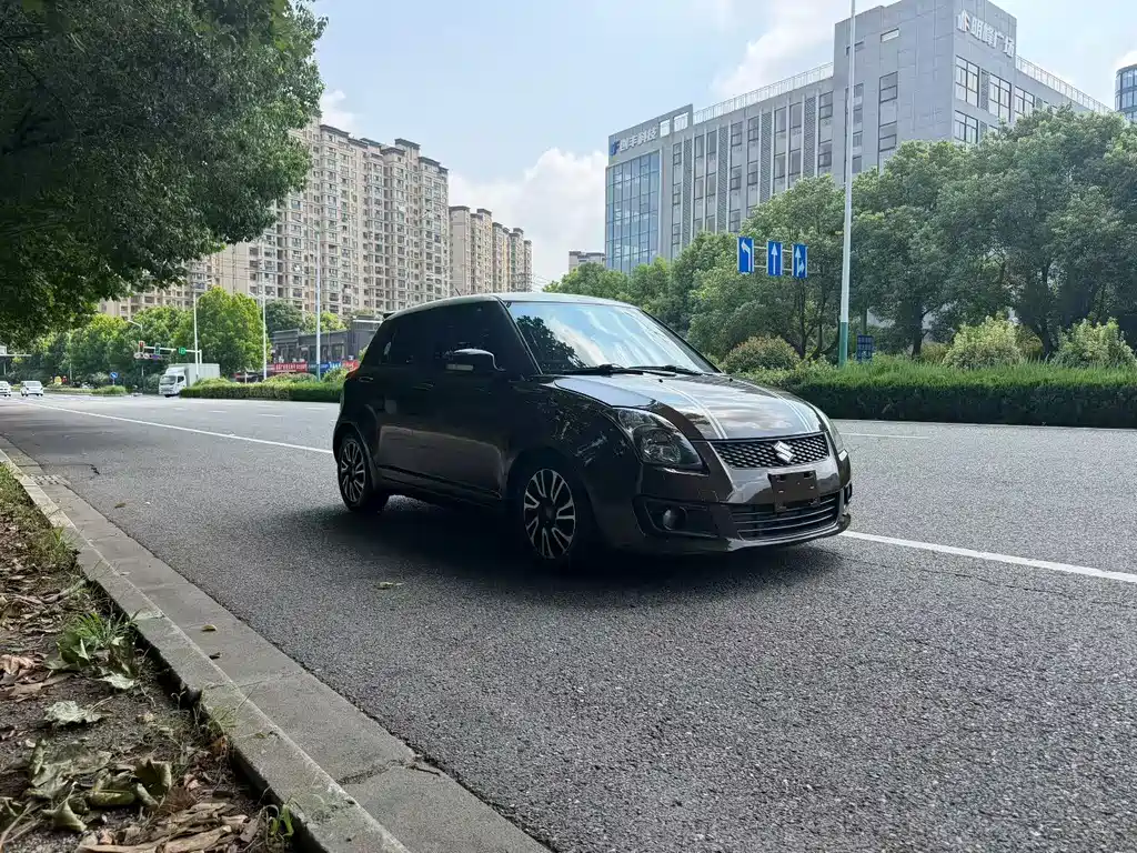 Suzuki Swift — миниатюра 2