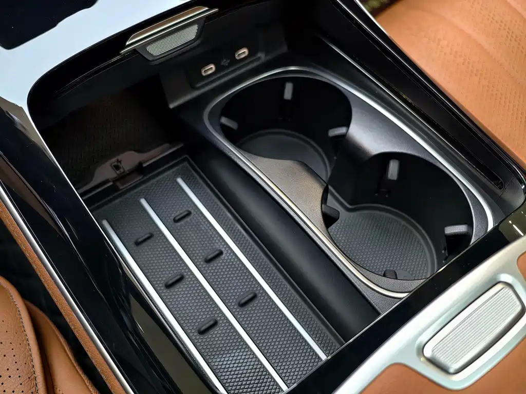 Mercedes-Benz S-Class — миниатюра 21