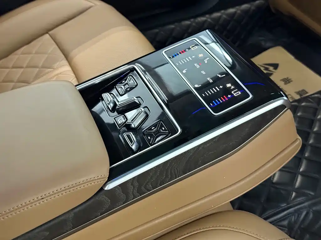 Audi A8 — миниатюра 11