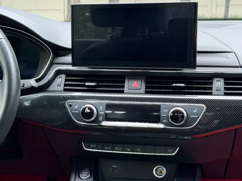 Audi A4L — миниатюра 13