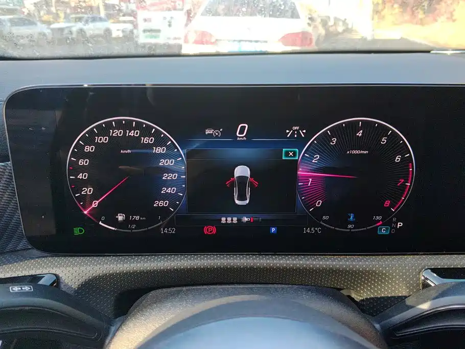 Mercedes-Benz A-Class — миниатюра 14