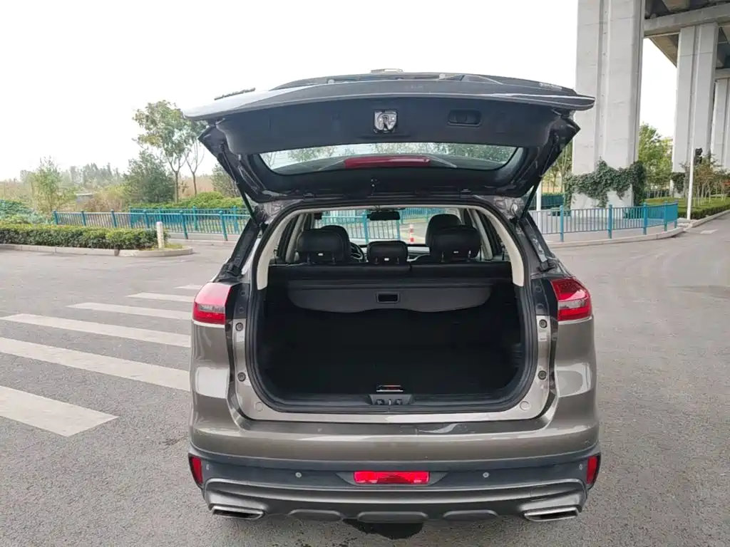 Geely Boyue — миниатюра 19