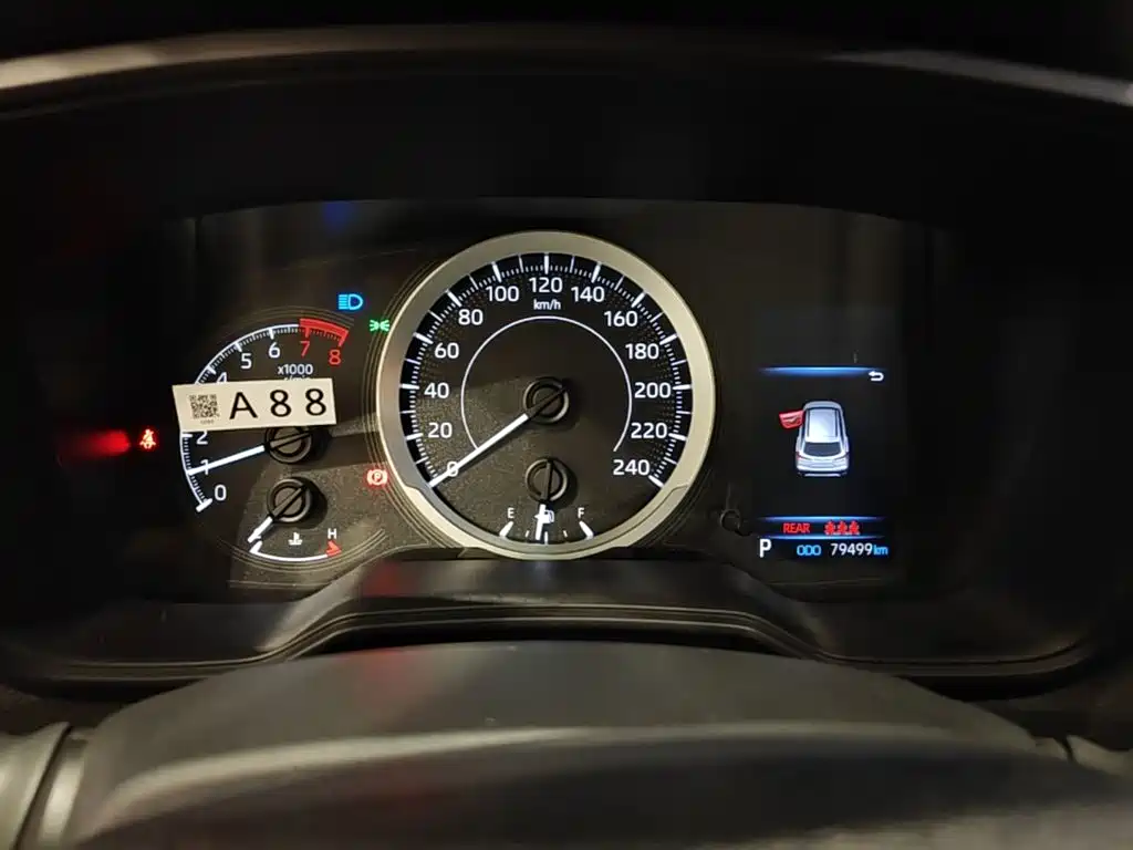 Toyota Corolla Cross — миниатюра 12
