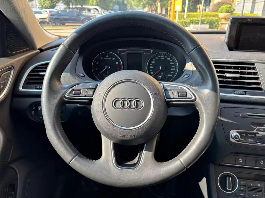 Audi Q3 — миниатюра 7