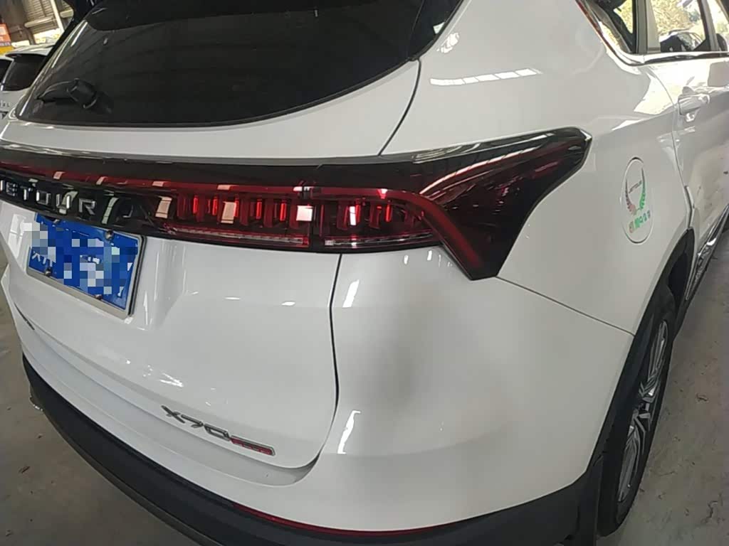 Jetour Jetour X70 PLUS 1.5 л 2026 г. Белый, пробег 6400 км