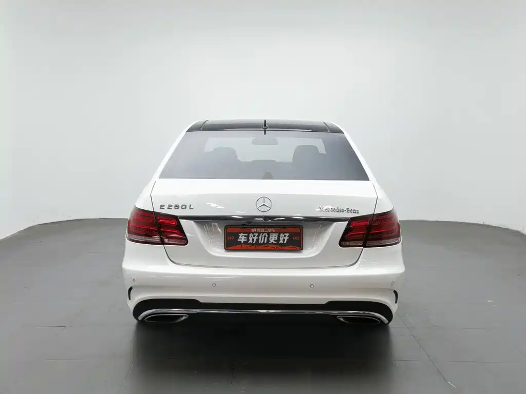 Mercedes-Benz E-Class — миниатюра 4