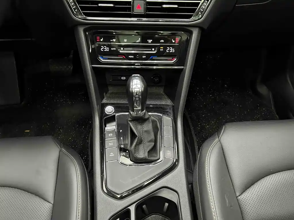 Volkswagen Tharu — миниатюра 10