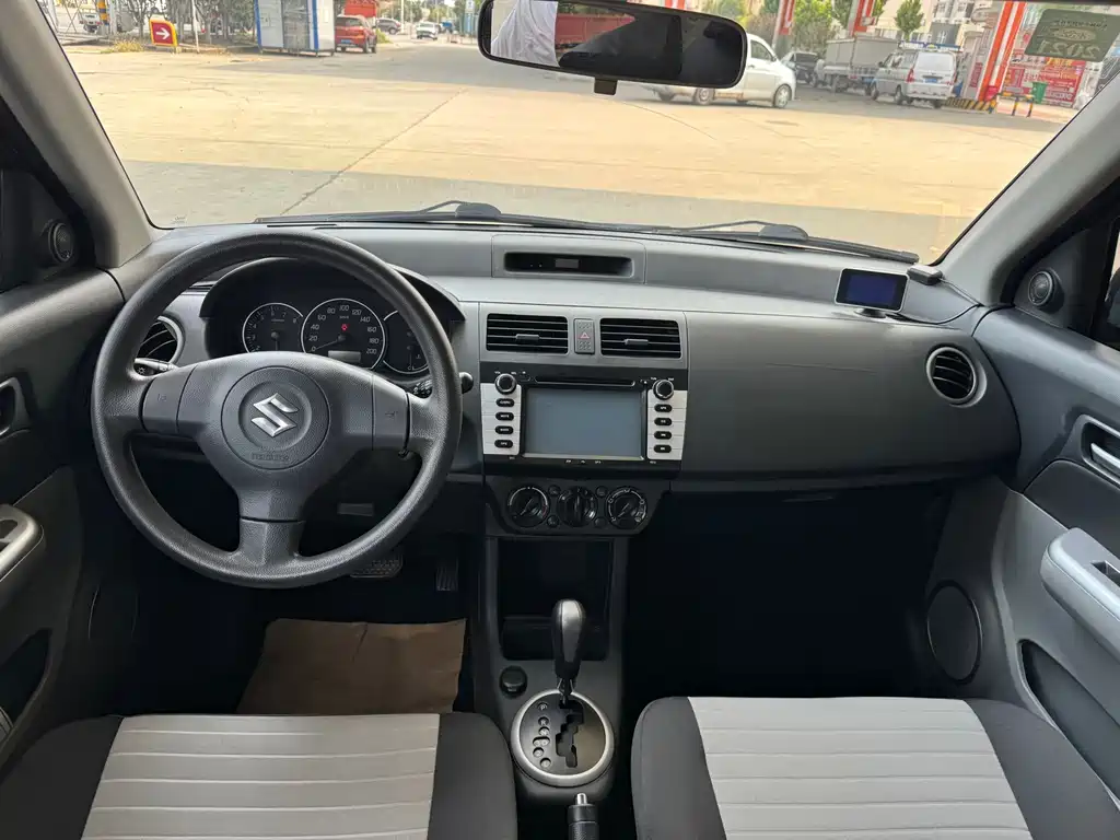Suzuki Swift — миниатюра 11