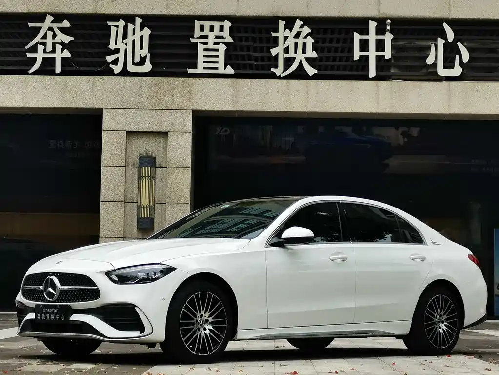 Mercedes-Benz C-Class 2025