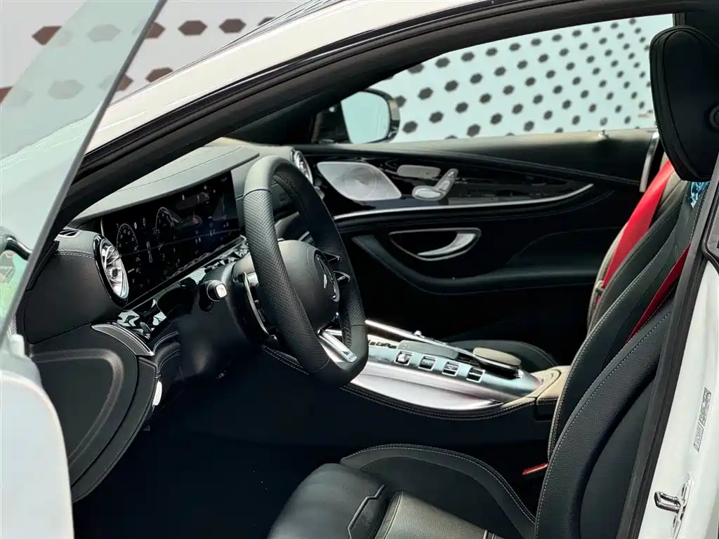 MERCEDES-BENZ AMG GT