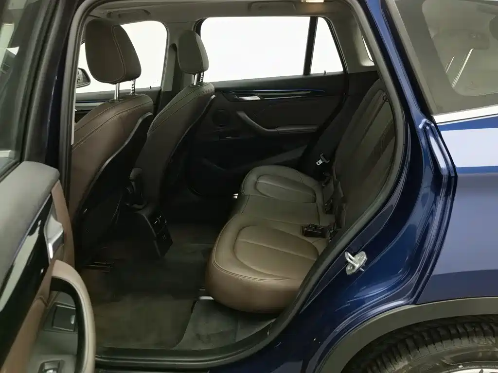BMW X1 — миниатюра 15