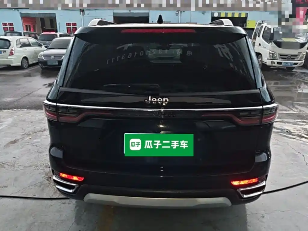Jeep Grand Commander — миниатюра 6
