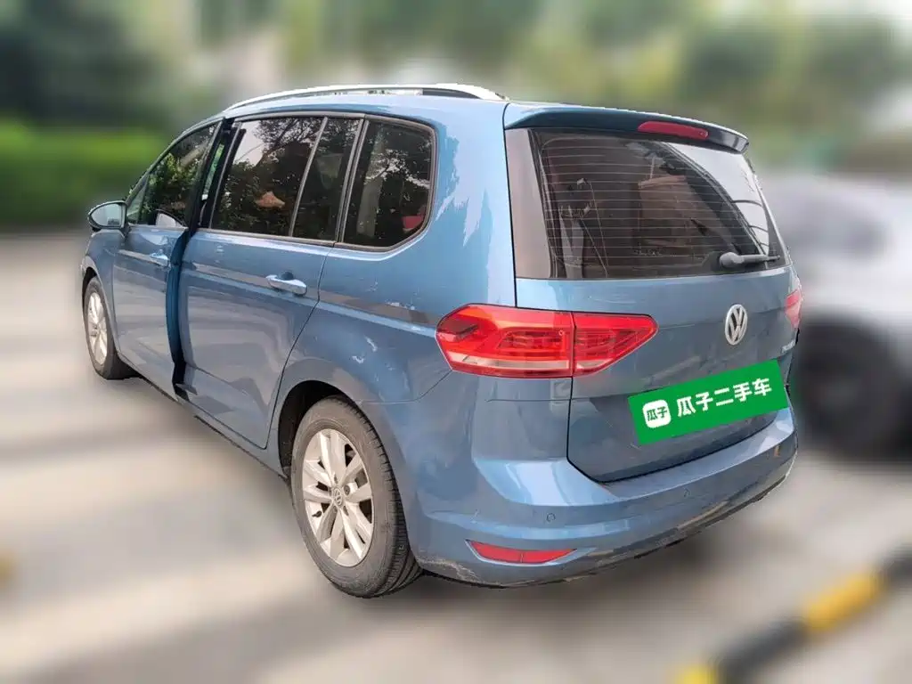 Volkswagen Touran — миниатюра 25