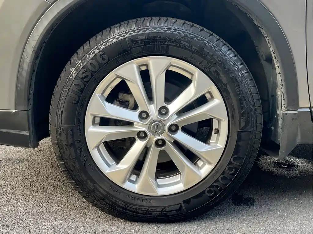 Nissan X-Trail — миниатюра 9
