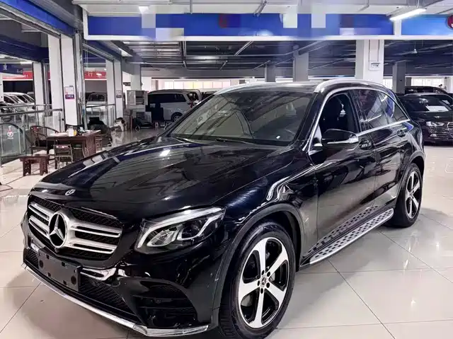 MERCEDES-BENZ GLC