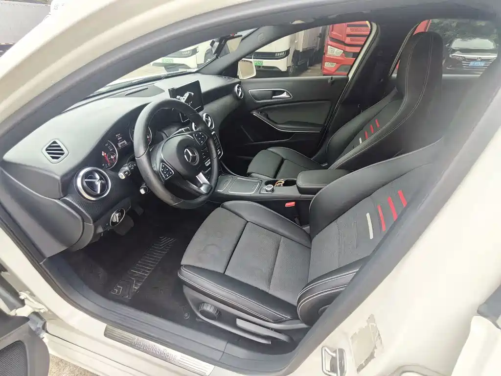 Mercedes-Benz A-Class (Import) — миниатюра 11