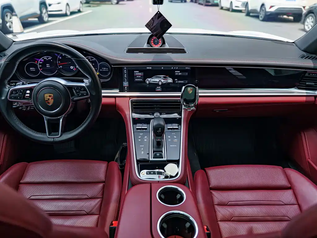 Porsche Panamera — миниатюра 16