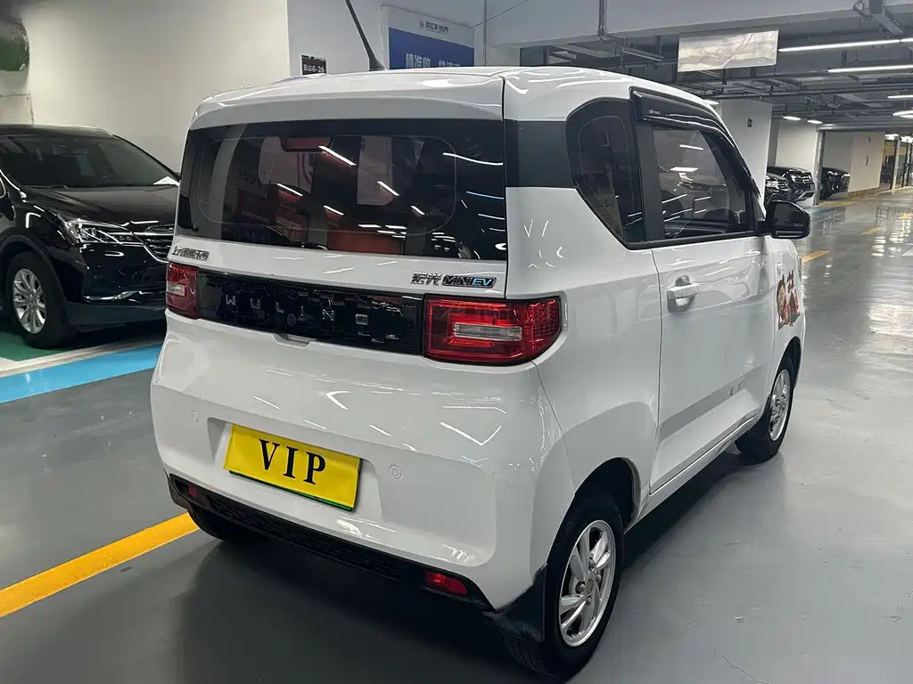 Wuling MINIEV — миниатюра 11