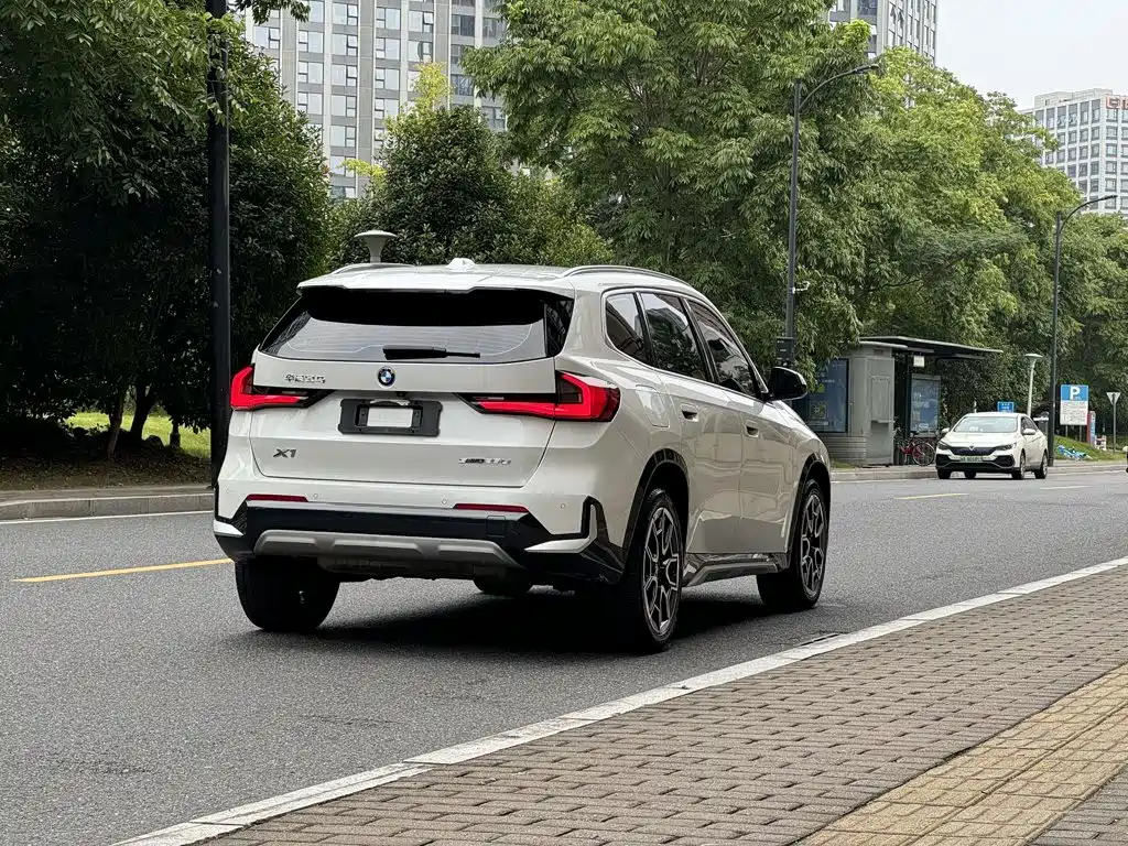 BMW X1 — миниатюра 4