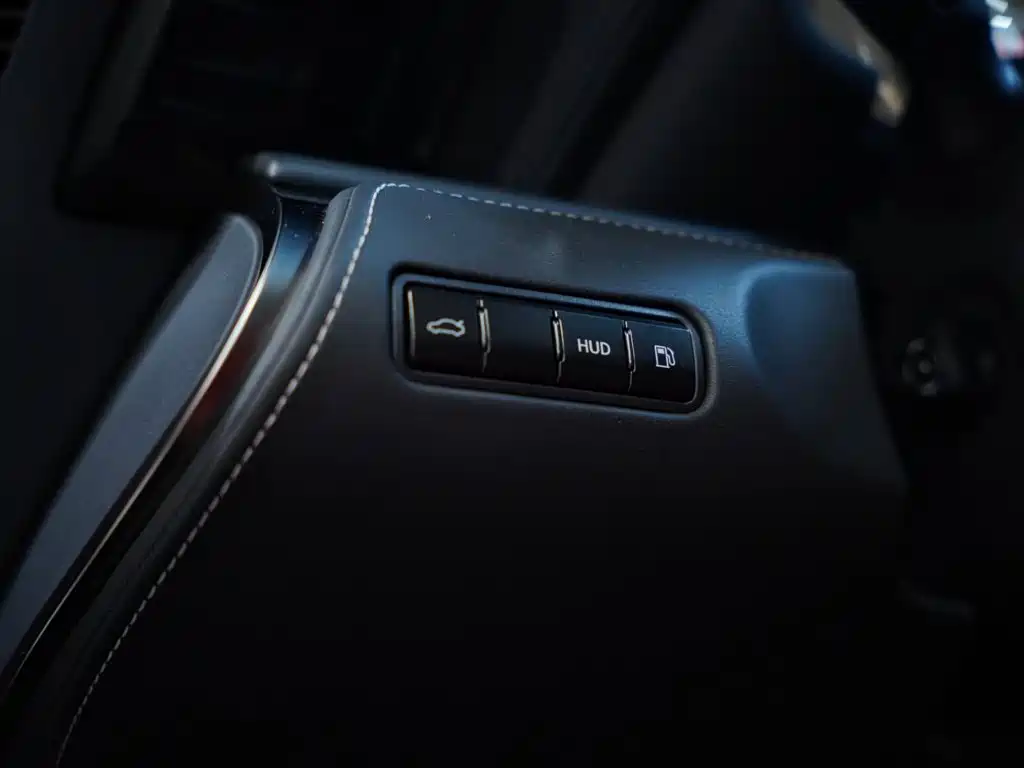 Lexus LC — миниатюра 38
