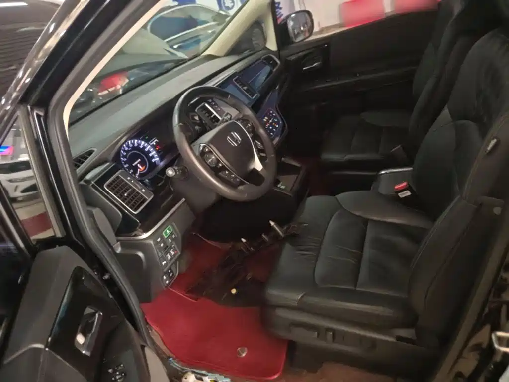 Honda Elysion — миниатюра 15
