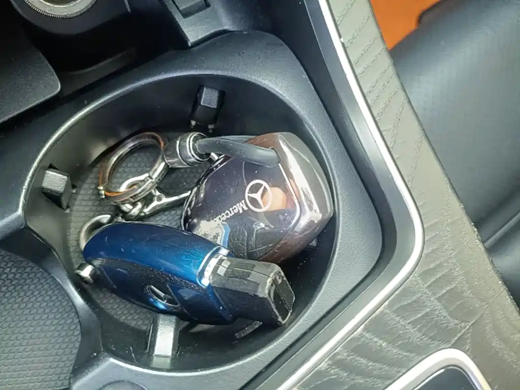Mercedes-Benz C-Class — миниатюра 9