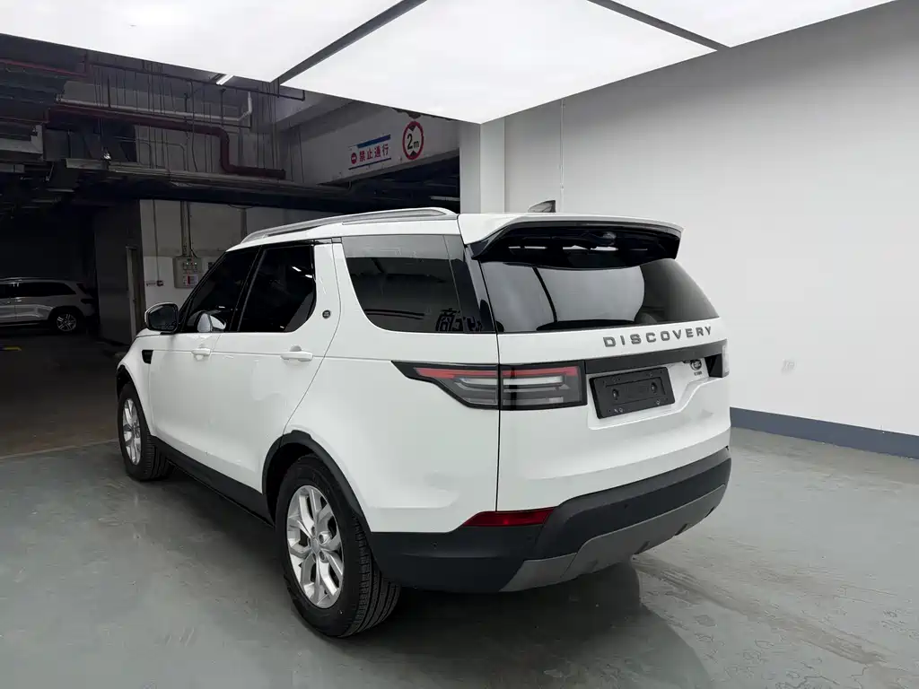 Land Rover Discovery — миниатюра 6