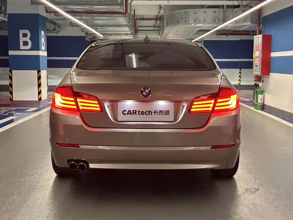 BMW 5 Series — миниатюра 5