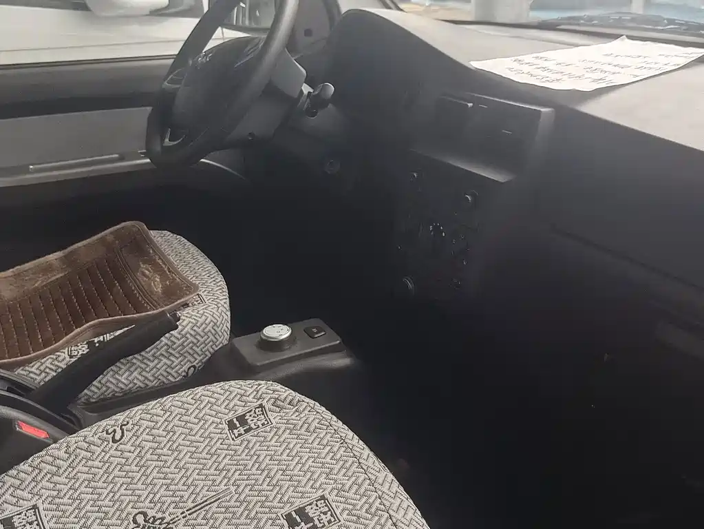 Wuling Rongguang EV — миниатюра 5