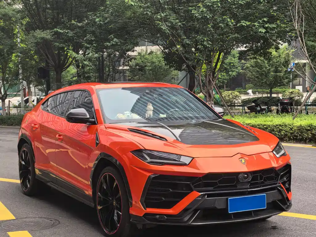 Купить Lamborghini Urus