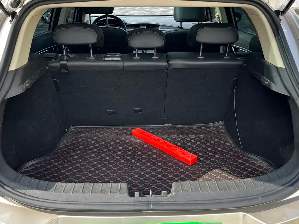Geely Emgrand GS — миниатюра 13