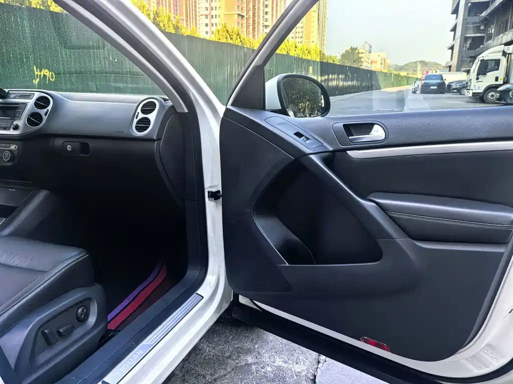 Volkswagen Tiguan — миниатюра 13
