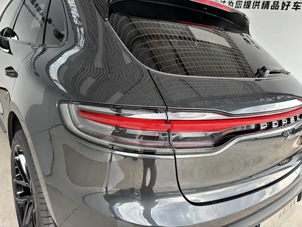 Porsche Macan — миниатюра 8