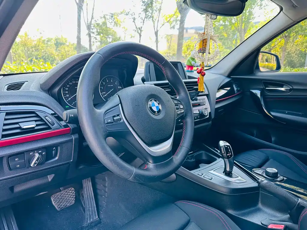 BMW 1 Series (Import) — миниатюра 11