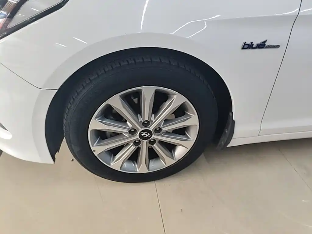 Hyundai Sonata — миниатюра 23